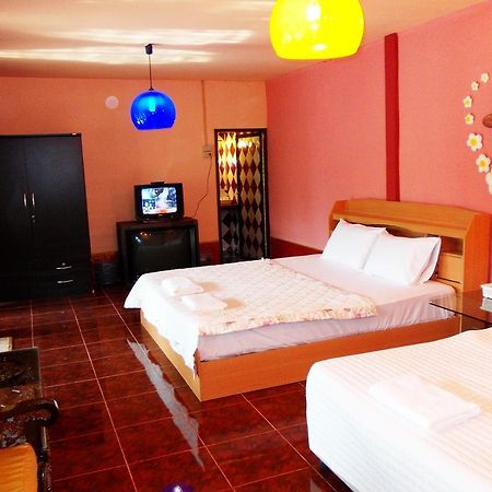 Suksomjai Hotel Rayong Exterior foto