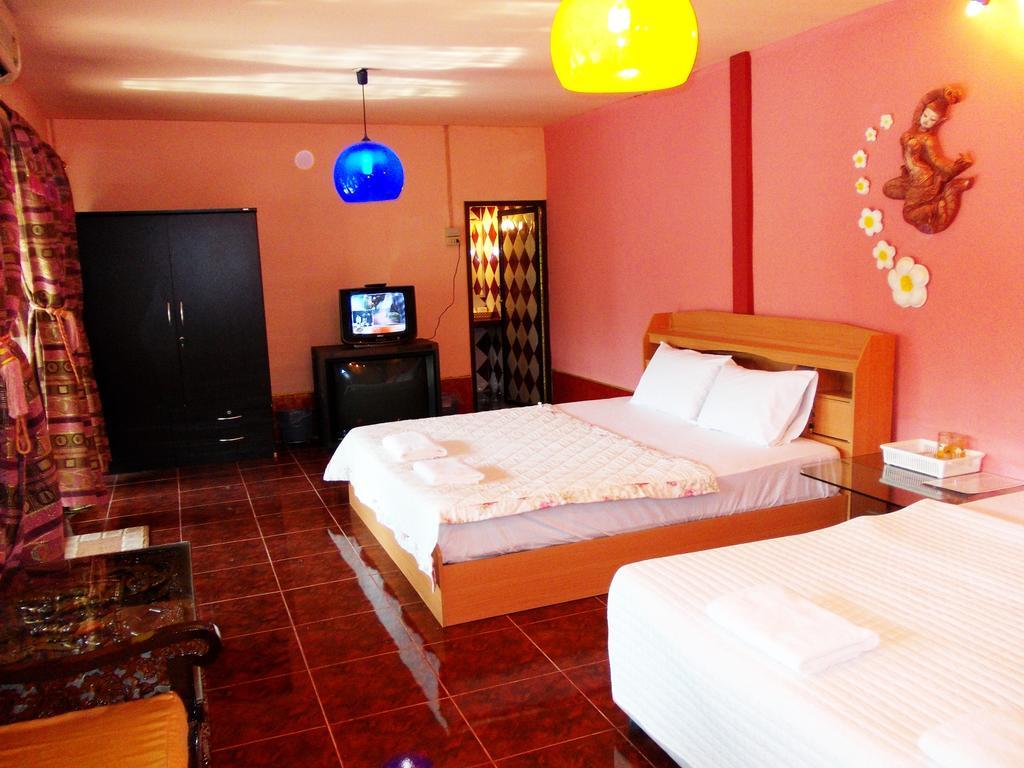 Suksomjai Hotel Rayong Exterior foto