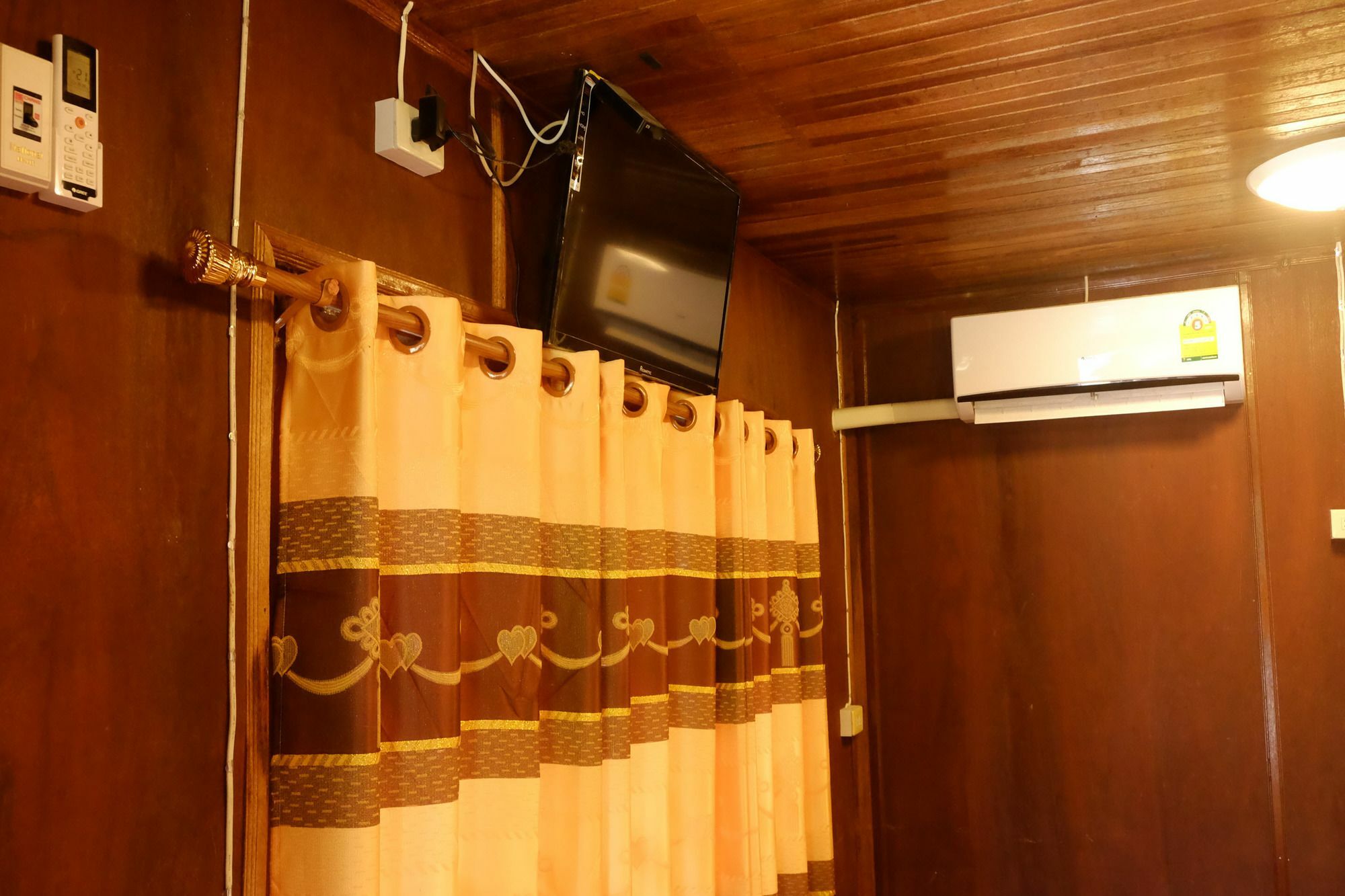Suksomjai Hotel Rayong Exterior foto
