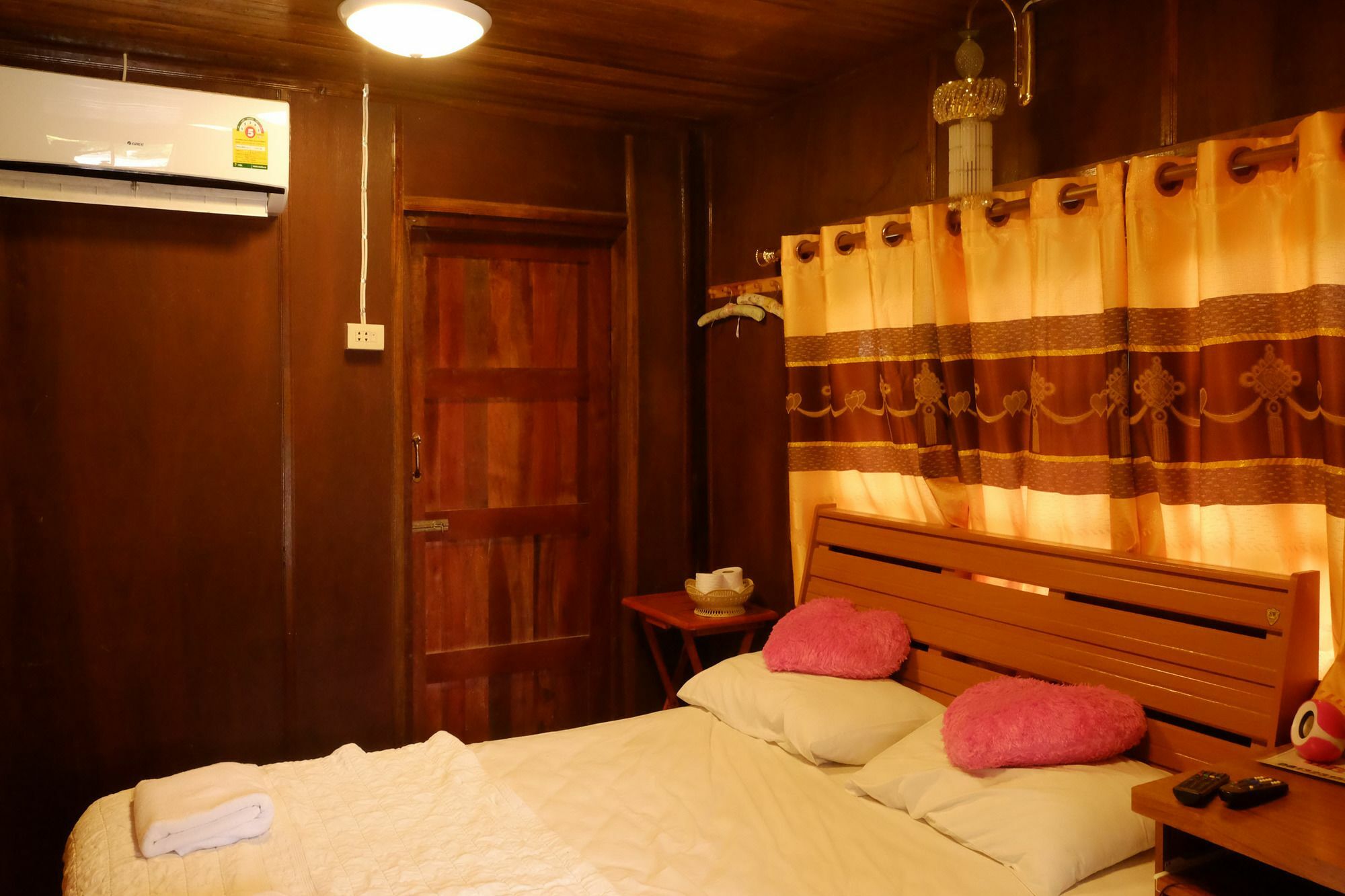 Suksomjai Hotel Rayong Exterior foto